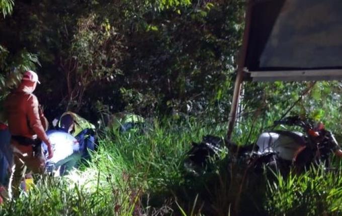 Motociclista fica ferido em colisão com micro-ônibus na SC-163, em Iporã do Oeste