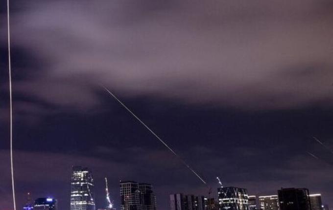 Segurança nuclear está comprometida e há risco de vazamento radiológico no Irã, diz diretor