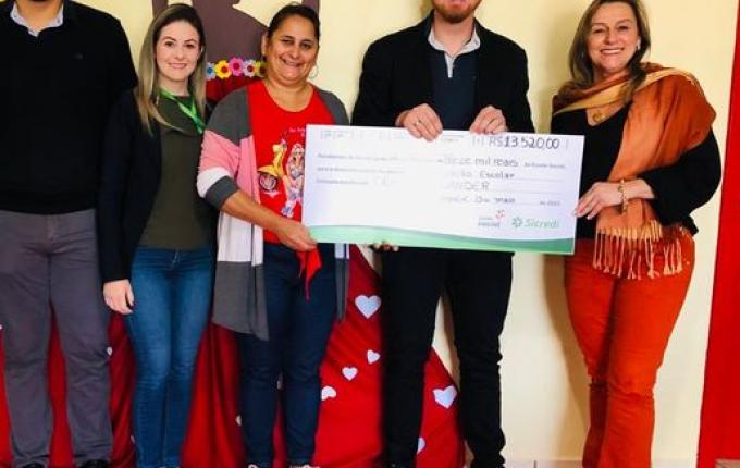 CEI é beneficiado com doação de mais de 13 mil reais de cooperativa