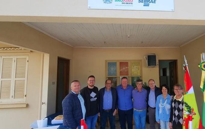 São João do Oeste inaugura Sala do Empreendedor