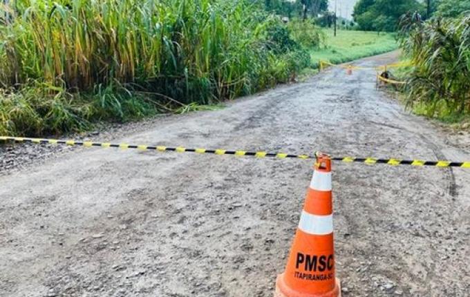 Chuva causa estragos e ponte é interditada no interior de Itapiranga