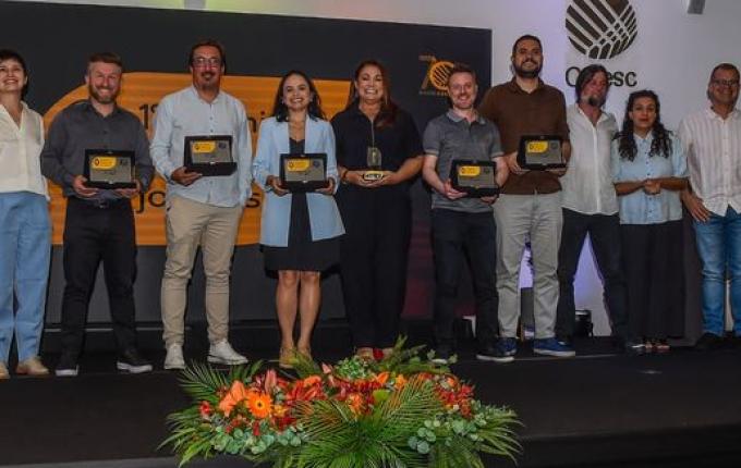 Rádio Peperi conquista 1º Prêmio Celesc de Jornalismo