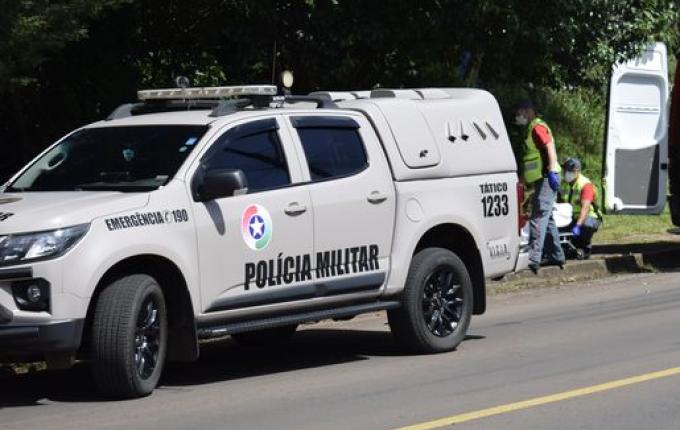 Ciclista fica ferido em acidente no centro de São Miguel