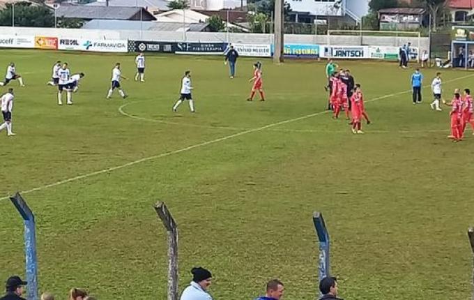 Grêmio União vence o Guarani de Xaxim pelo returno do Estadual Taça Unsa Bier