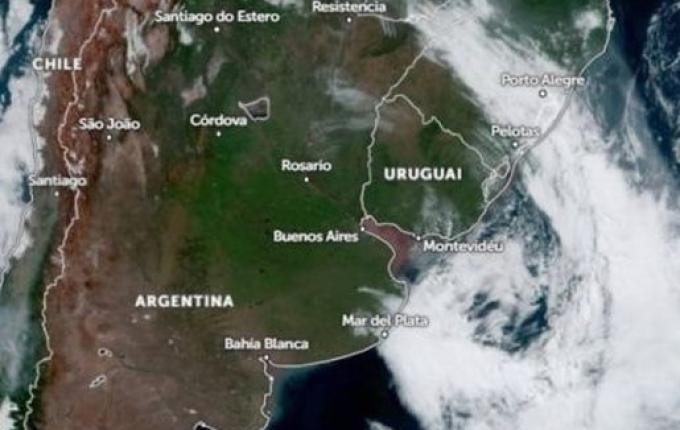 Ciclone extratropical do Uruguai deve atingir SC com chuva, raios e granizo