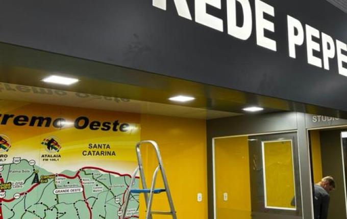 Estande da Rede Peperi entra na reta final de montagem para a Faismo