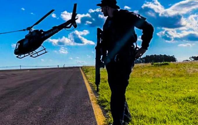 Policiais Civis participam de voos de monitoramento em SMO