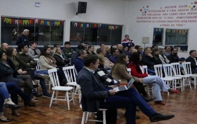 "Cedro Mais Empregos" está disponível para cadastramento de currículos