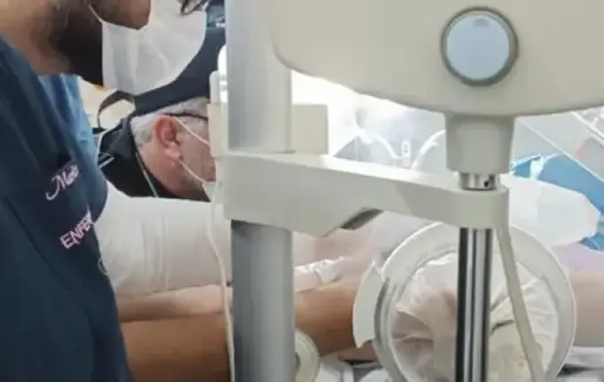 Jovem dá à luz em banheiro sem saber que estava grávida em SC