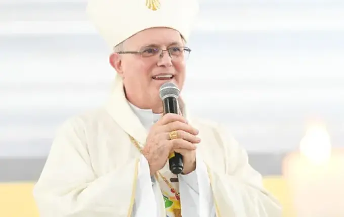 Arcebispo de Chapecó Dom Odelir Magri é internado com malária