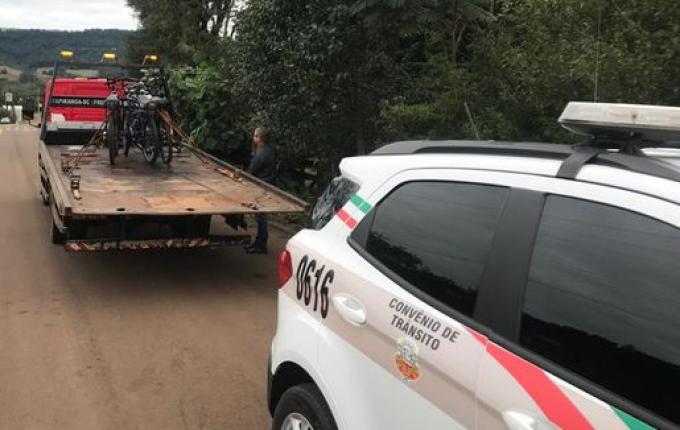 Polícia Militar de Itapiranga recolhe ciclomotores