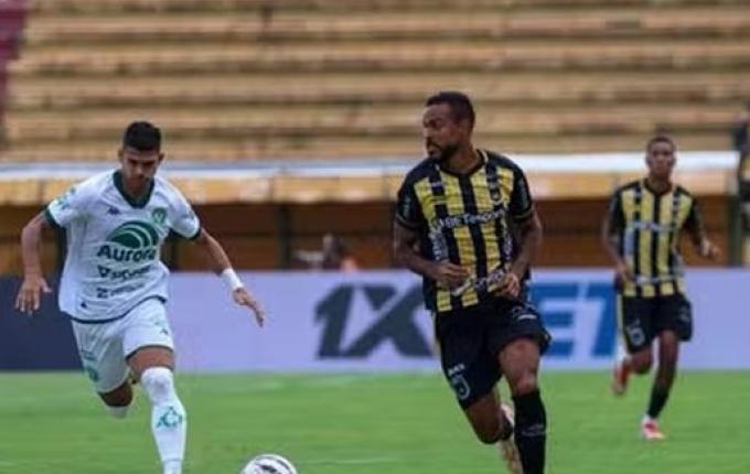 Chapecoense empata com o Volta Redonda e vira vice-líder da Série B