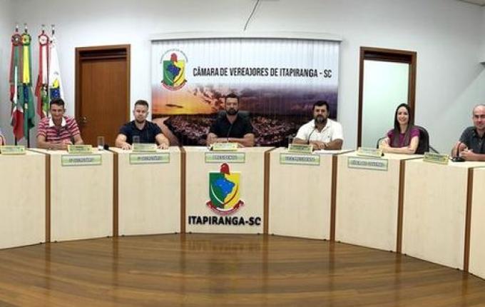 Câmara de Itapiranga transfere sessão para quinta-feira