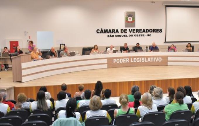 Projeto que estabelece recuo frontal em residências é aprovado em segundo turno