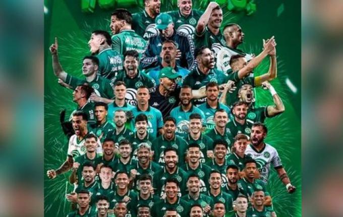 Chapecoense vence, aproveita tropeços de rivais e está de volta à Série A