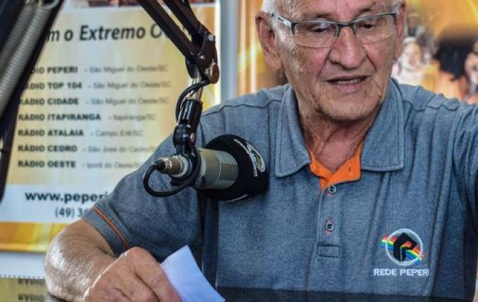 Peperi Rádio Repórter recebe Valmor de Bona; ouça