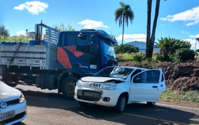 Acidente na SC 163 interdita parcialmente a pista