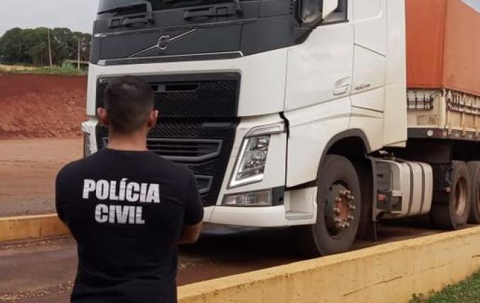 PC prende 4 homens em flagrante pelo furto de 43 toneladas de milho na região