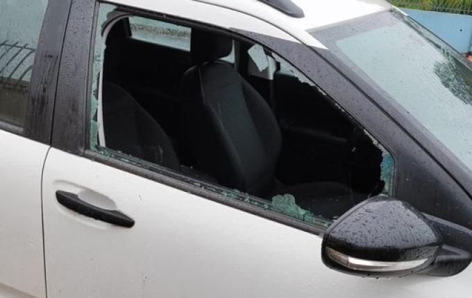 Furto em veículo resulta em prejuízo de mil reais e documentos em Campo Erê