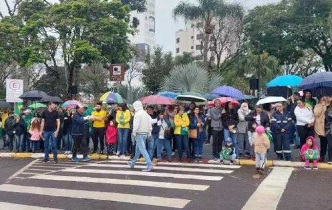 Desfile de 7 de setembro é cancelado em Chapecó; vídeo