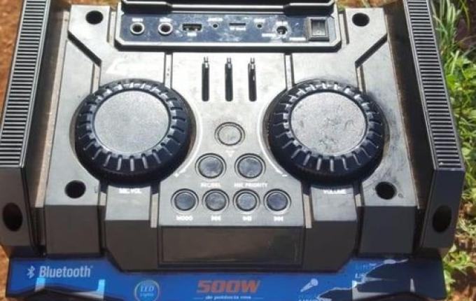 Após ter som apreendido, casal apedreja residências e agride vizinhos em Chapecó