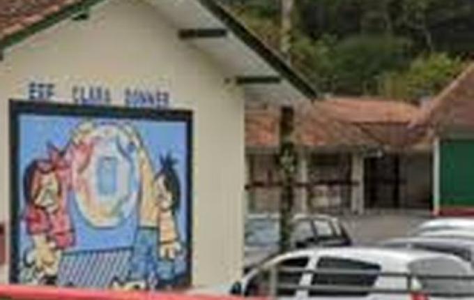 Aluno tenta esfaquear funcionária em escola estadual de Santa Catarina