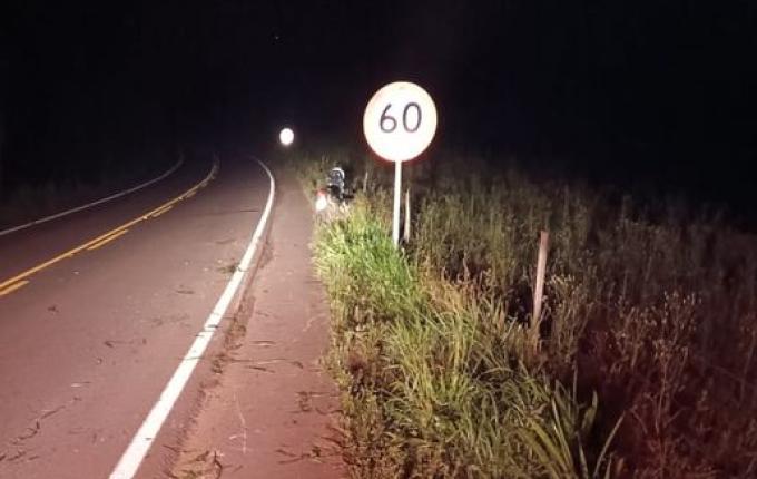Motociclista é levado ao Hospital após queda no interior de Iporã do Oeste