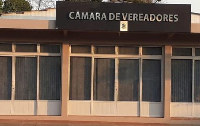 Executivo propõe reajuste anual de 6% aos servidores de Mondaí