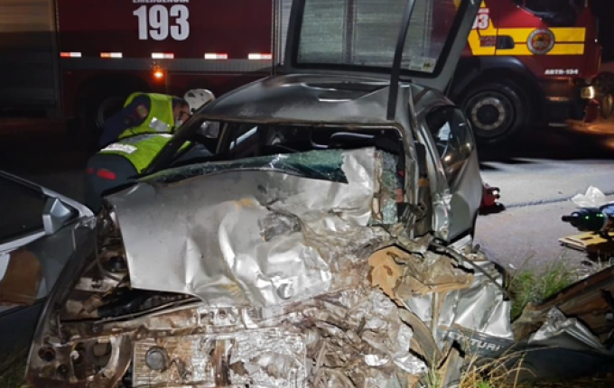 Duas pessoas morrem em acidente na SC-160