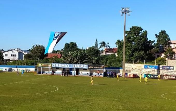 Grêmio União empata na estreia em casa pelo Estadual