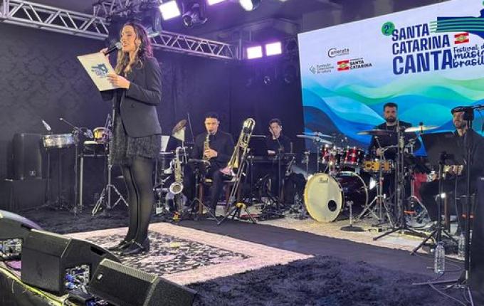 São Miguel do Oeste sedia etapa regional do Santa Catarina Canta 2025