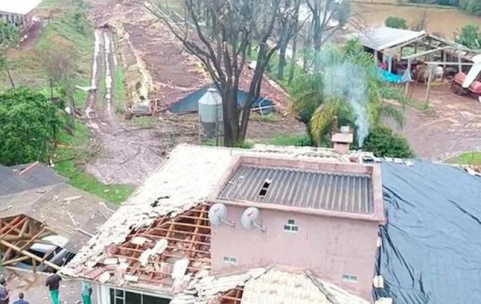 Defesa Civil confirma passagem de tornado no Oeste de Santa Catarina
