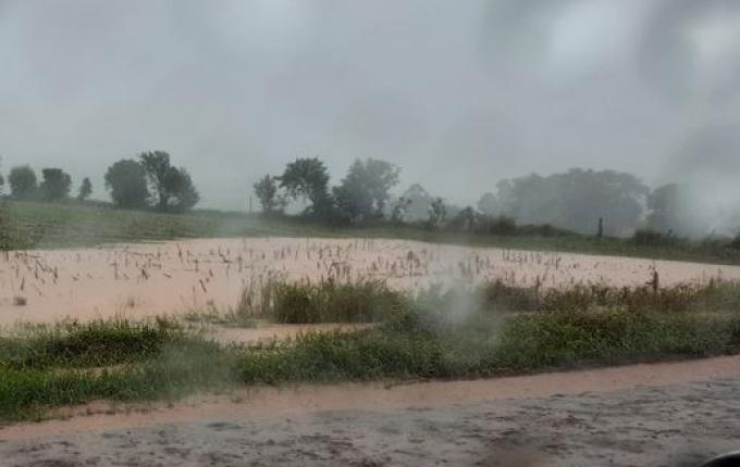 Chuvas causam transtornos em municípios do Extremo Oeste