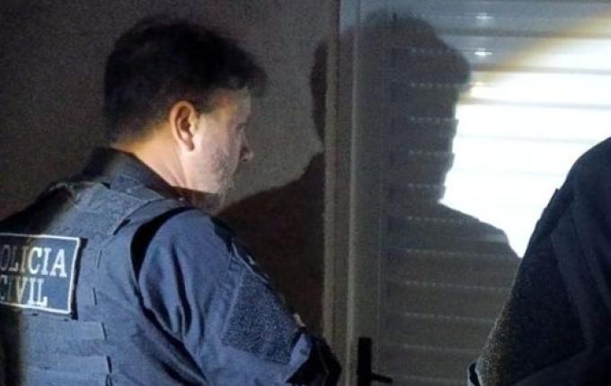 Quadrilha que furtava caminhonetes em SC e levava ao Paraguai é alvo de operação