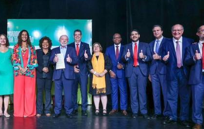 Aumento de 14 ministérios no governo Lula deve custar R$ 2 bilhões