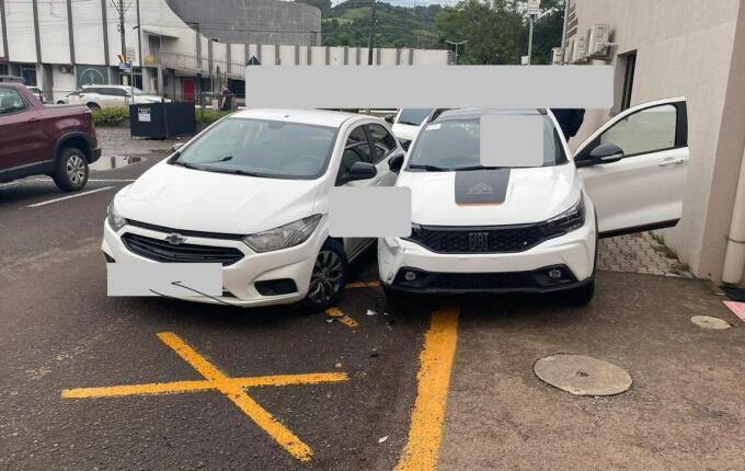 Atropelamento deixa dois feridos no centro de Itapiranga