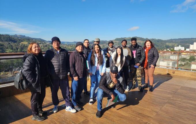 Itapiranga recebe estrangeiros para aulas de língua portuguesa e cultura local