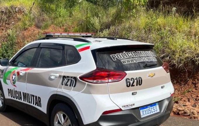 PM investiga pichação em praça de Caibi