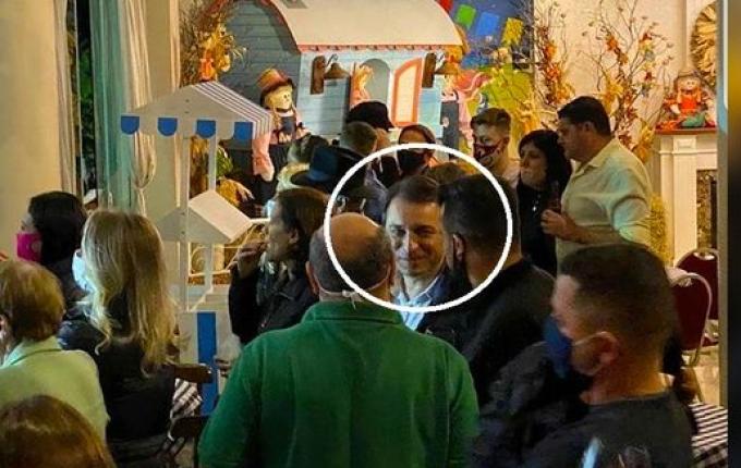 VÍDEO: Governador de SC é flagrado participando de evento em Gaspar