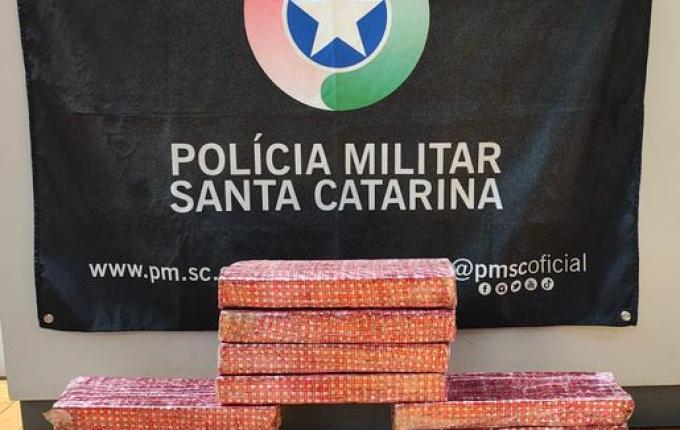 Homem é preso com 10 kg de maconha em carro de aplicativo em Dionísio Cerqueira