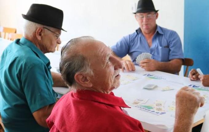 Iporã do Oeste possui mais de mil idosos e 18 grupos em atividade