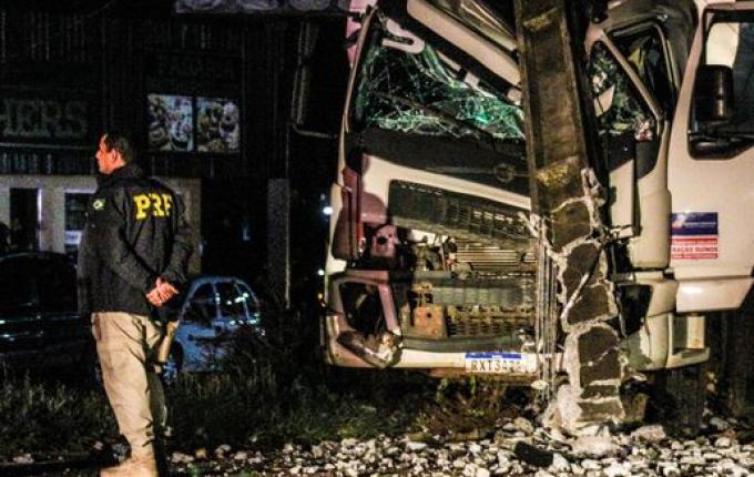 Moradores que tiveram prejuízos elétricos em acidentes podem ser ressarcidos