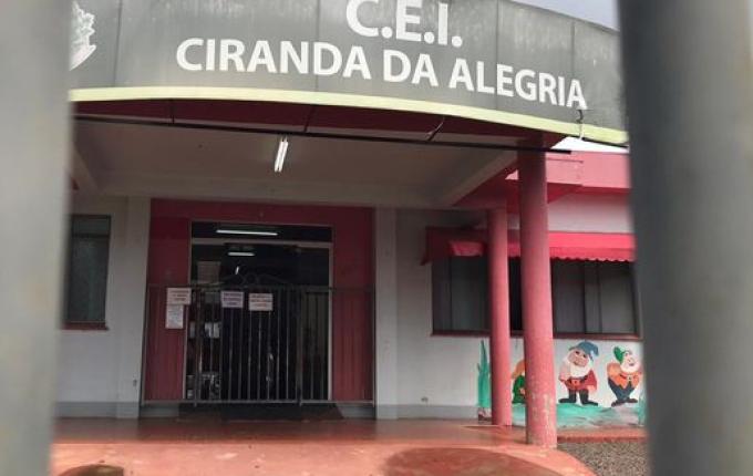 Diretora de creche é exonerada após criança sair sozinha da unidade escolar