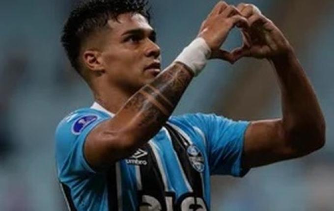 Com atuação instável, Grêmio bate Atlético Grau e segue 100% na Sul-Americana