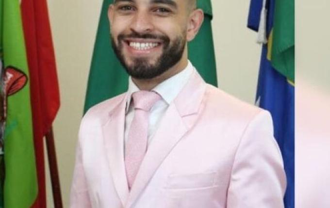 Câmara de Lages aceita pedido de impeachment de vice Jair Junior após caso de violência doméstica