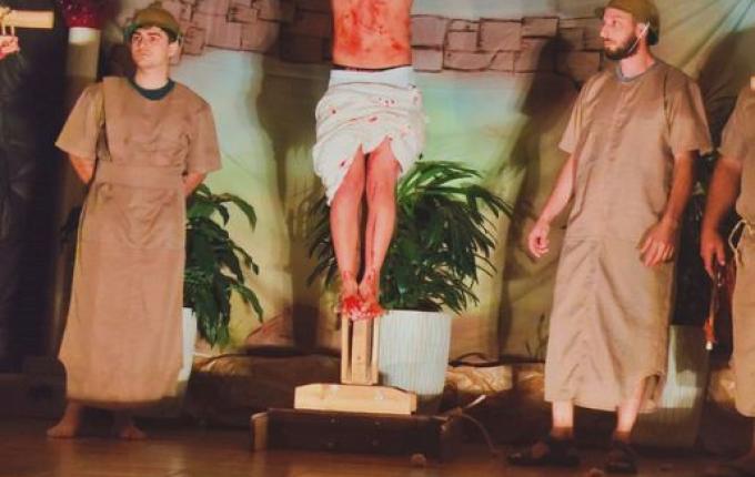 Teatro “Oficina do Emanuel” reúne cristãos na Igreja Evangélica Luterana, em SMOeste