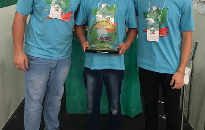 Alunos da Casa Familiar Rural vencem etapa estadual Feira de Ciências e Tecnologia