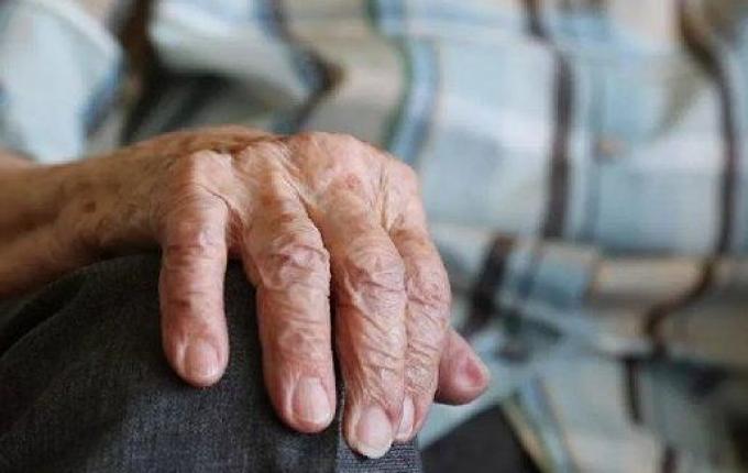 Cientistas brasileiros descobrem substância que evita piora do Parkinson