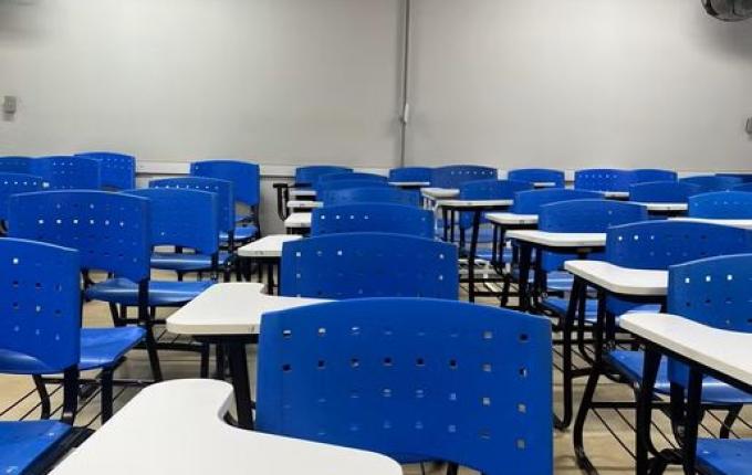 Estudante de medicina perde bolsa e terá que devolver R$ 139 mil após viagens internacionais em SC