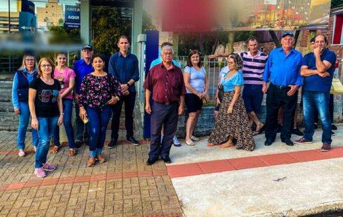 Investidores da Lifetycon realizam protesto em São Miguel do Oeste; vídeo